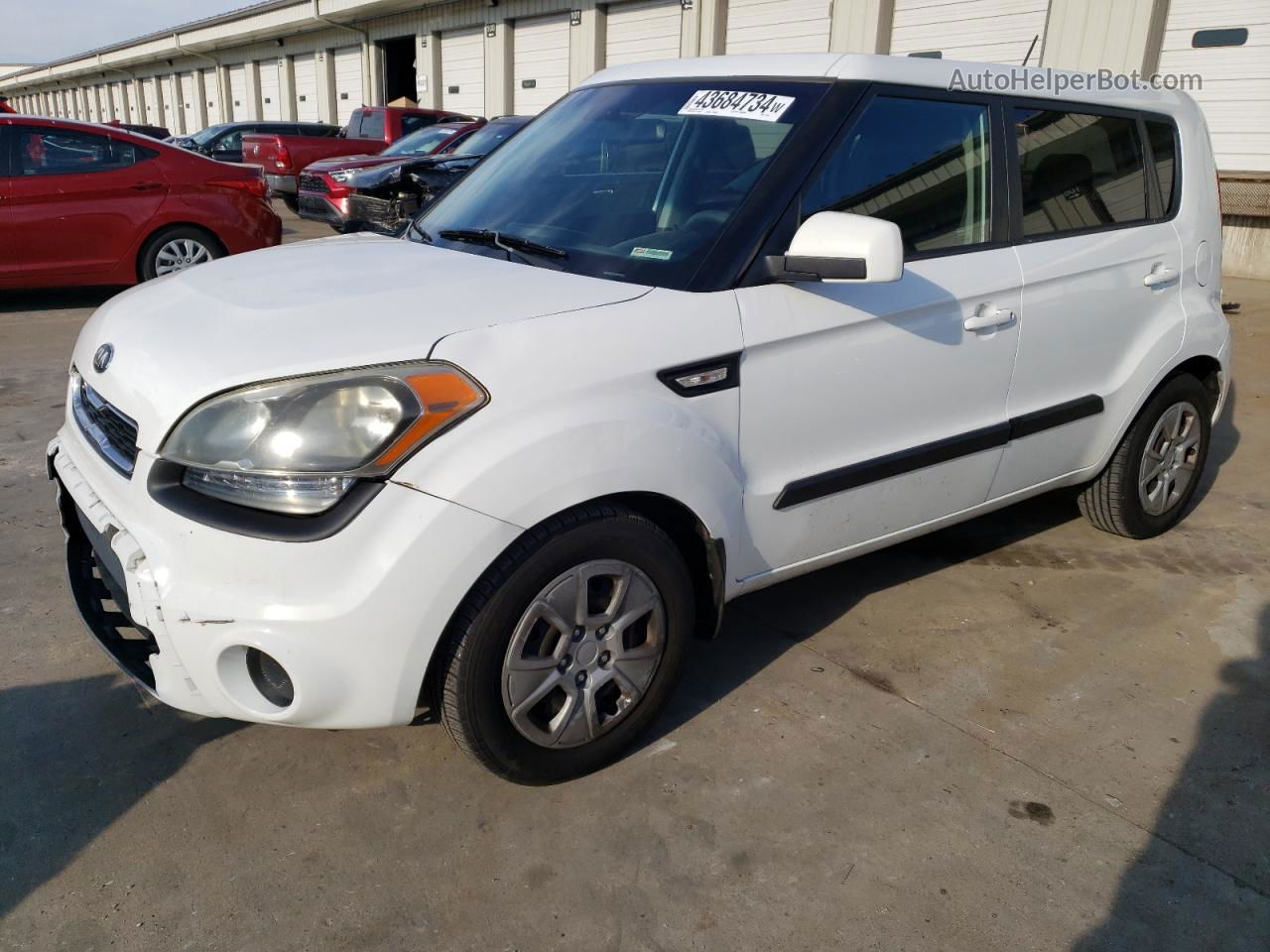 2013 Kia Soul  White vin: KNDJT2A58D7771207