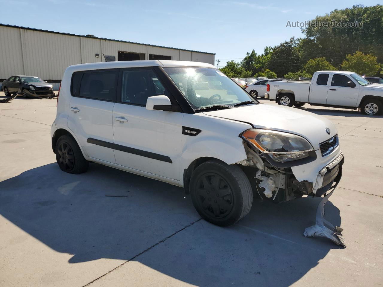 2013 Kia Soul  White vin: KNDJT2A59D7549663