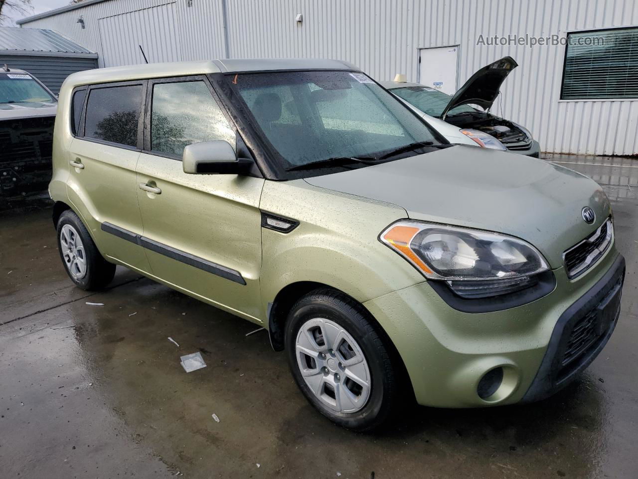 2013 Kia Soul  Green vin: KNDJT2A59D7580380