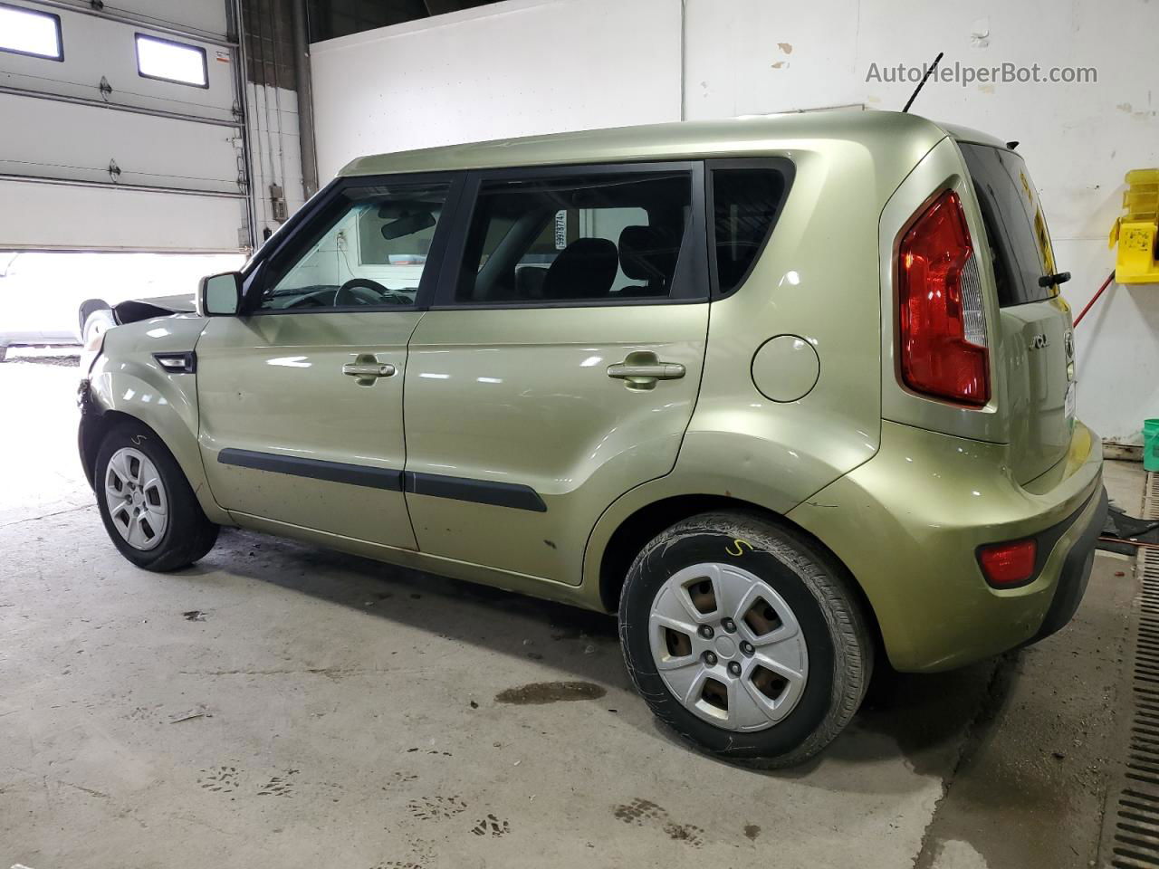 2013 Kia Soul  Зеленый vin: KNDJT2A59D7618397