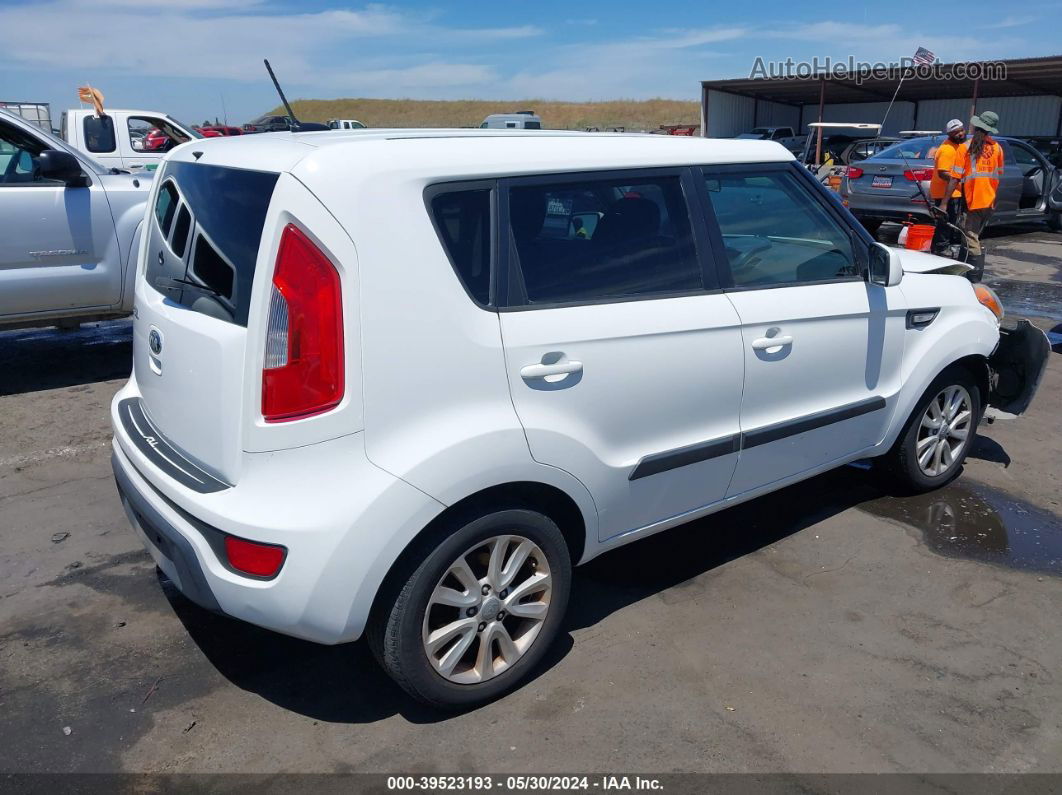 2013 Kia Soul   White vin: KNDJT2A59D7773659