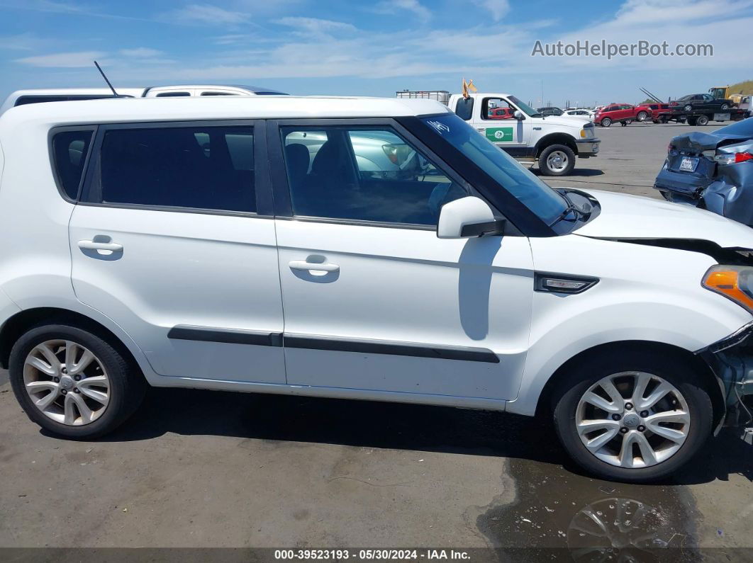 2013 Kia Soul   White vin: KNDJT2A59D7773659