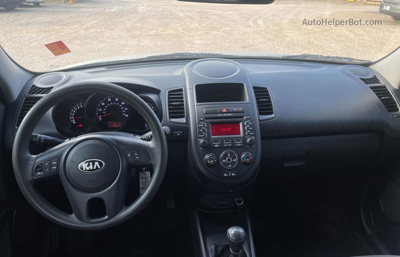 2013 Kia Soul  Серый vin: KNDJT2A59D7775640