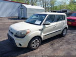 2012 Kia Soul   White vin: KNDJT2A5XC7363726