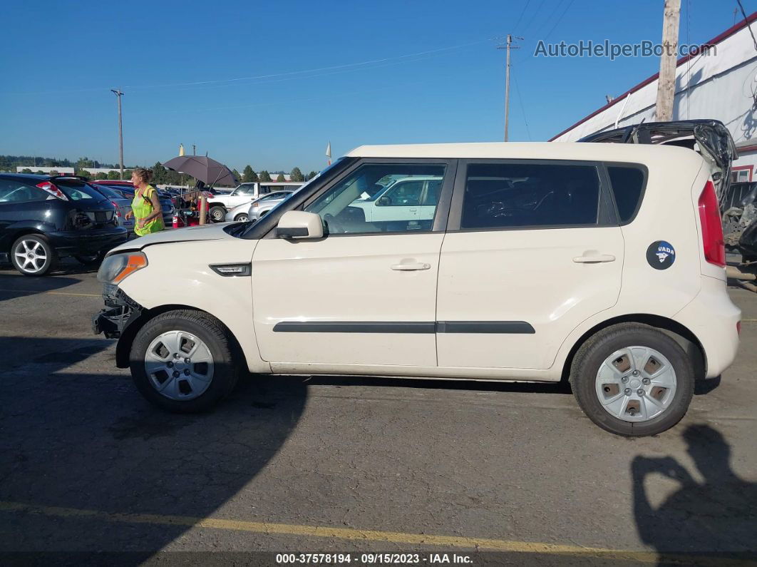 2012 Kia Soul Base White vin: KNDJT2A5XC7435945