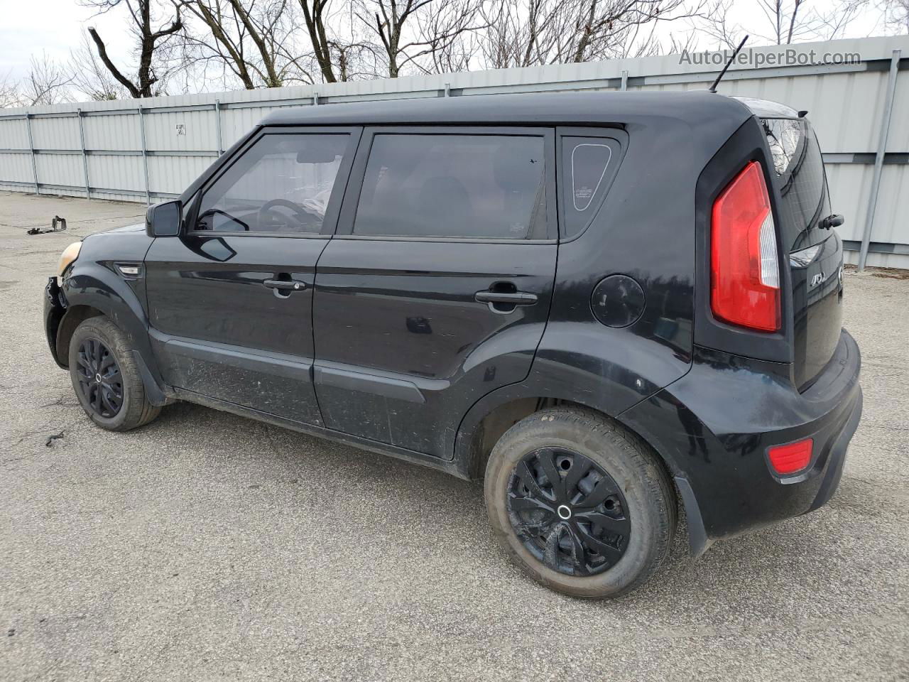 2013 Kia Soul  Black vin: KNDJT2A5XD7497928