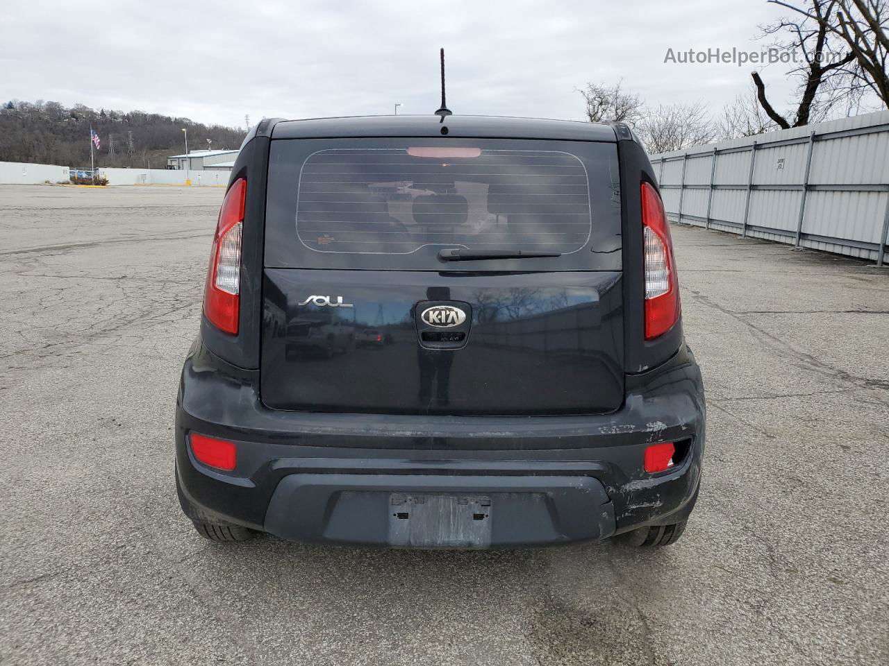 2013 Kia Soul  Black vin: KNDJT2A5XD7497928