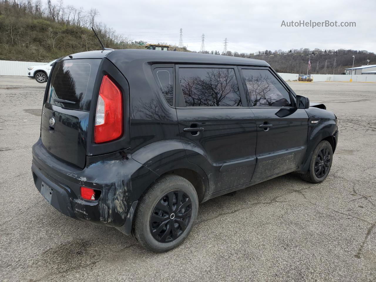 2013 Kia Soul  Black vin: KNDJT2A5XD7497928