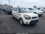 2013 Kia Soul ! Cream vin: KNDJT2A5XD7529387