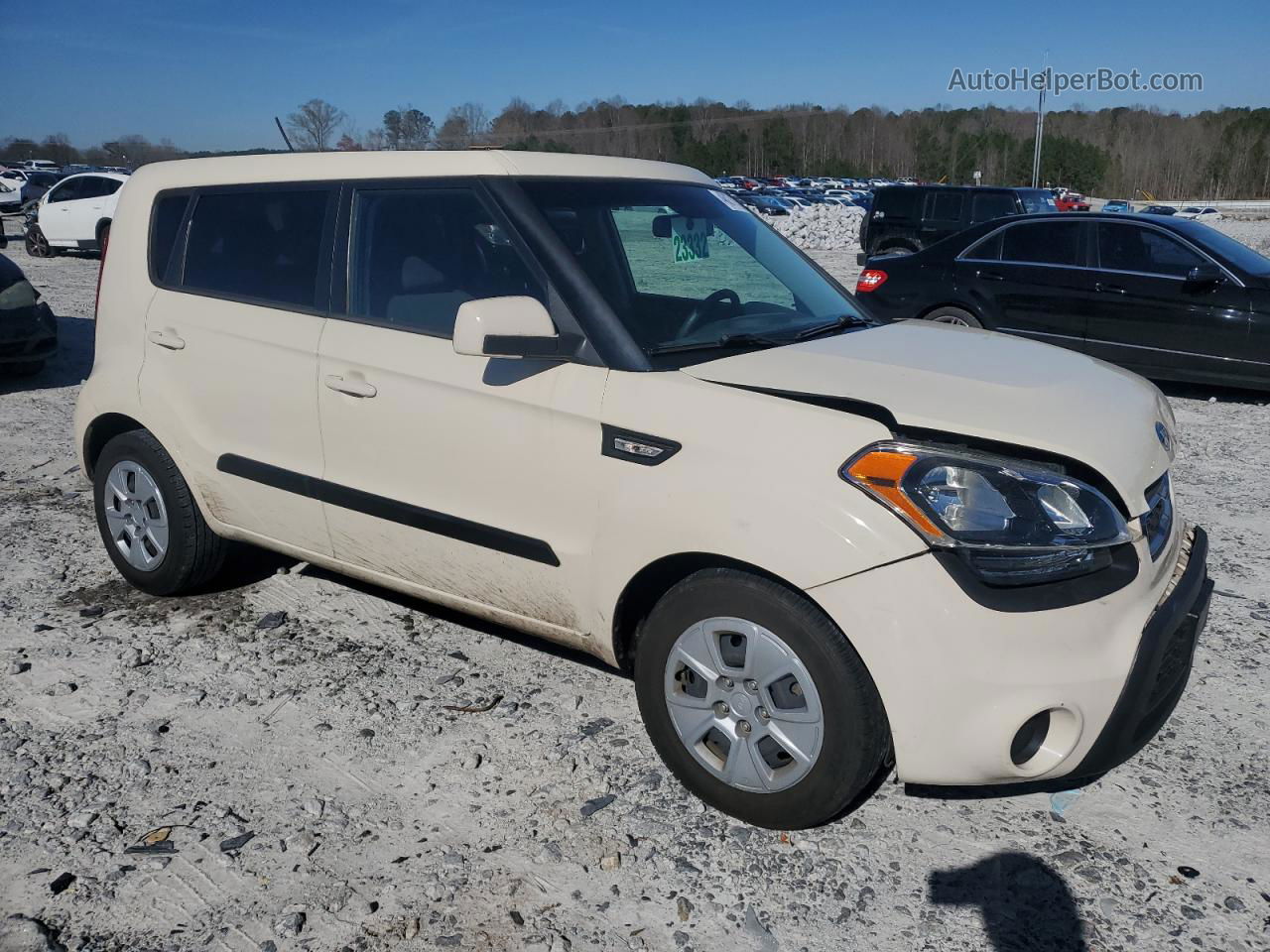 2013 Kia Soul  Cream vin: KNDJT2A5XD7537019