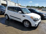 2013 Kia Soul  White vin: KNDJT2A5XD7555701