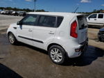 2013 Kia Soul  Белый vin: KNDJT2A5XD7555701