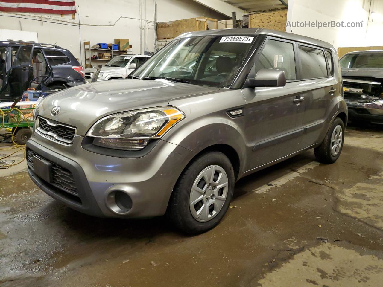 2013 Kia Soul  Gray vin: KNDJT2A5XD7611913