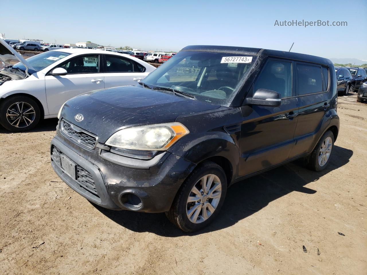 2013 Kia Soul + Black vin: KNDJT2A60D7510193