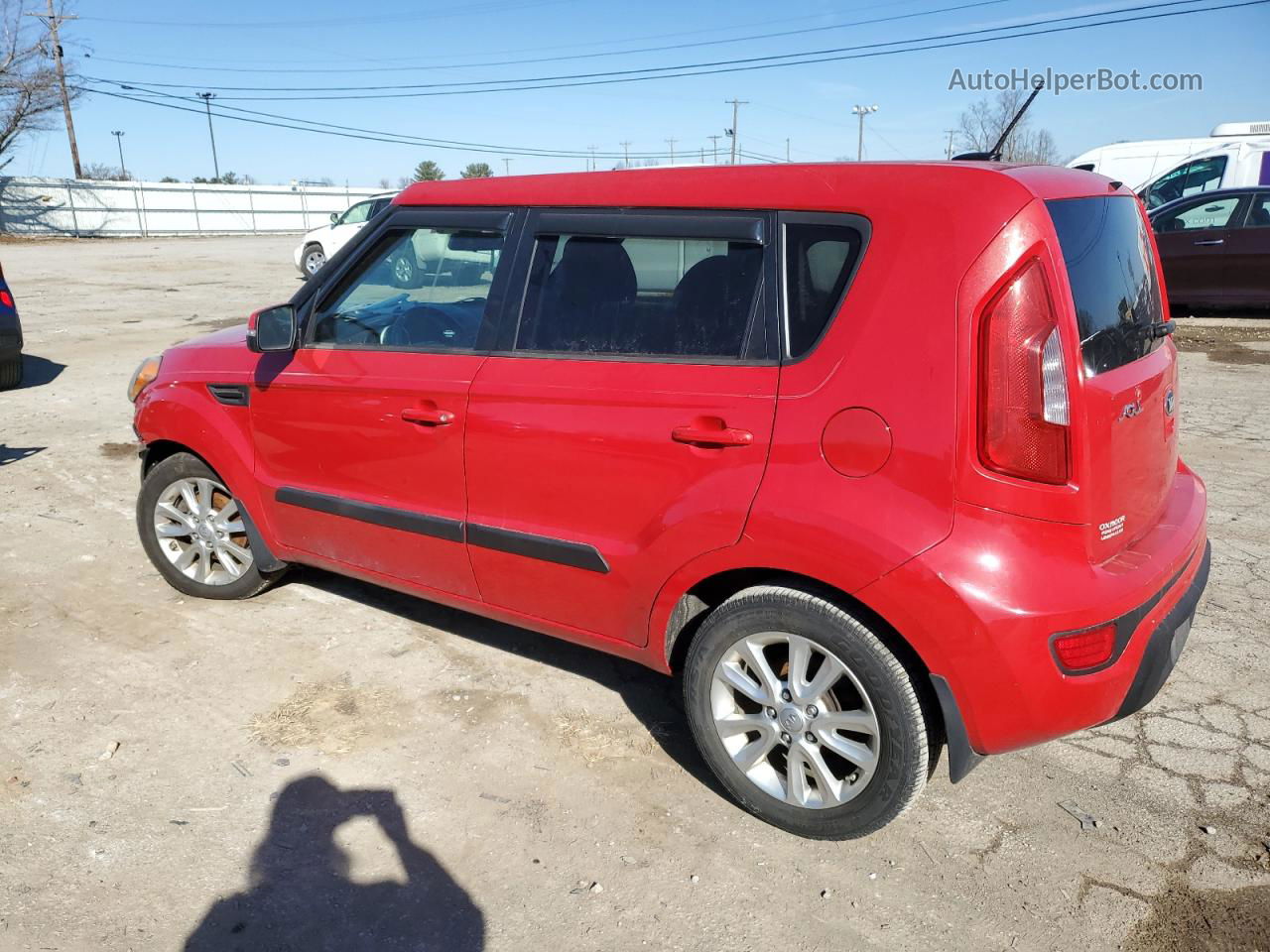 2013 Kia Soul + Red vin: KNDJT2A60D7550693