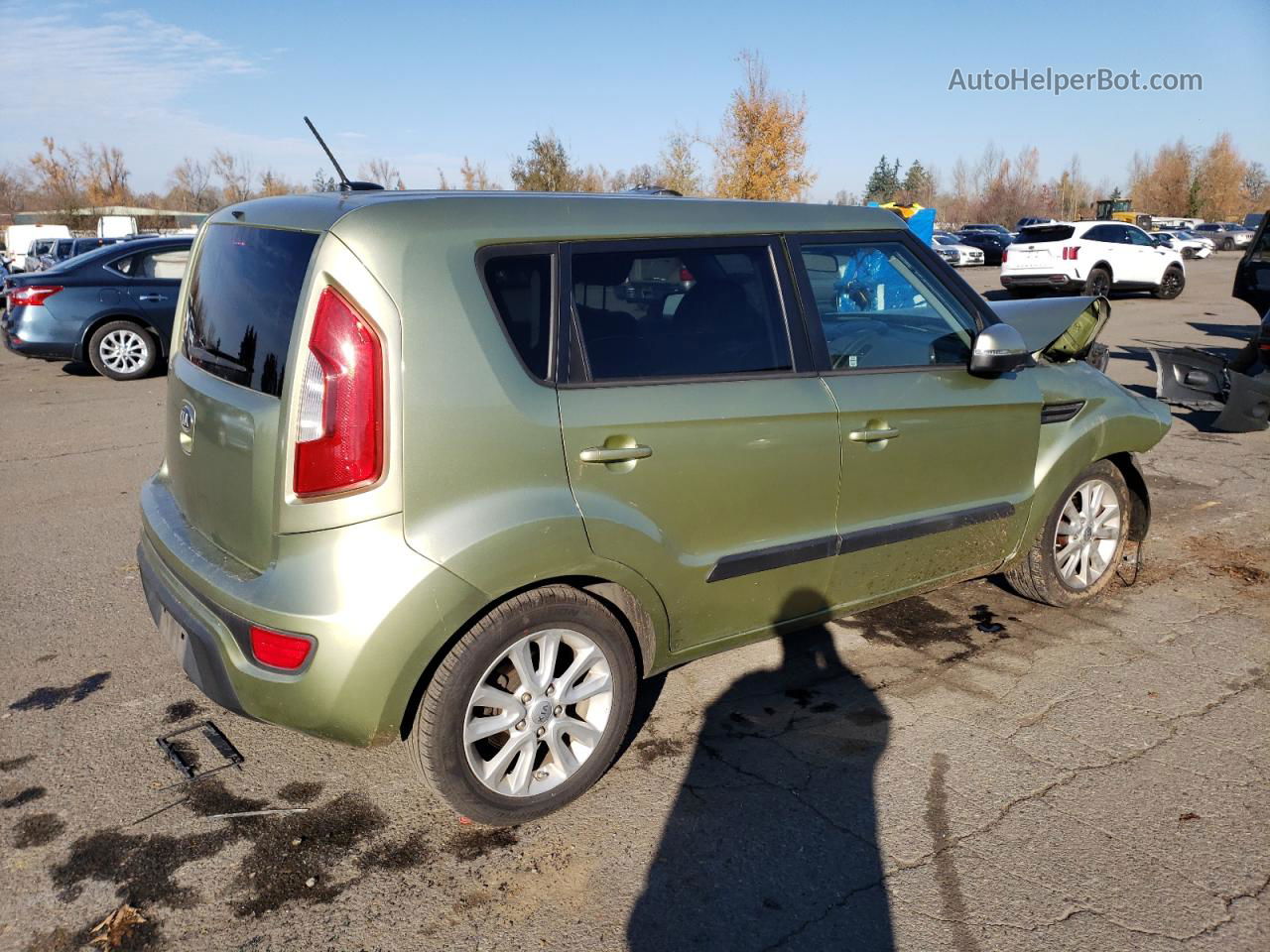 2013 Kia Soul + Green vin: KNDJT2A60D7556834