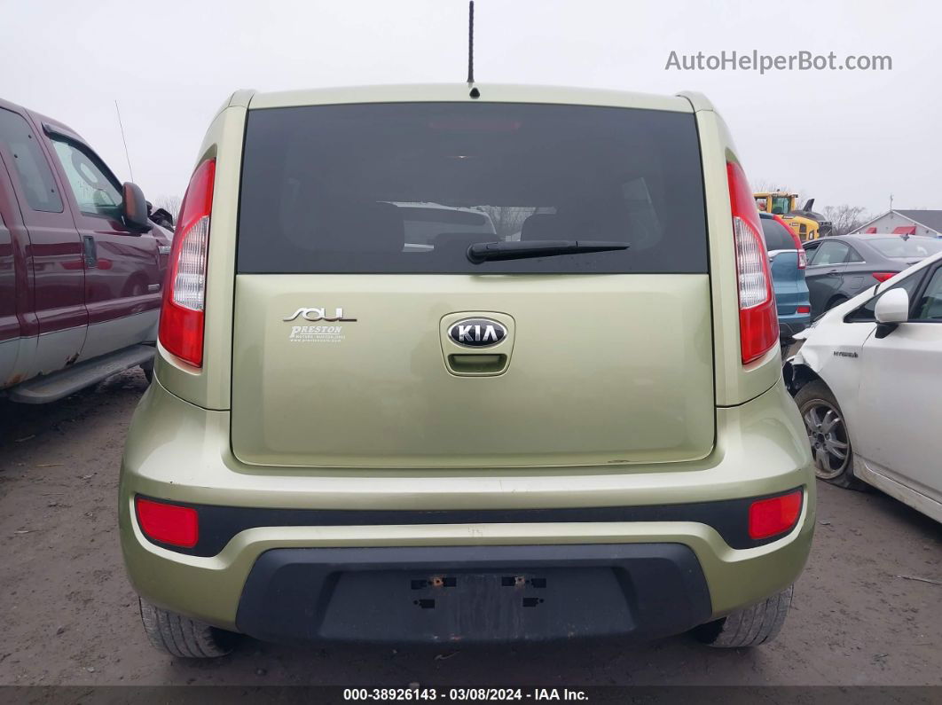 2013 Kia Soul + Green vin: KNDJT2A60D7603229