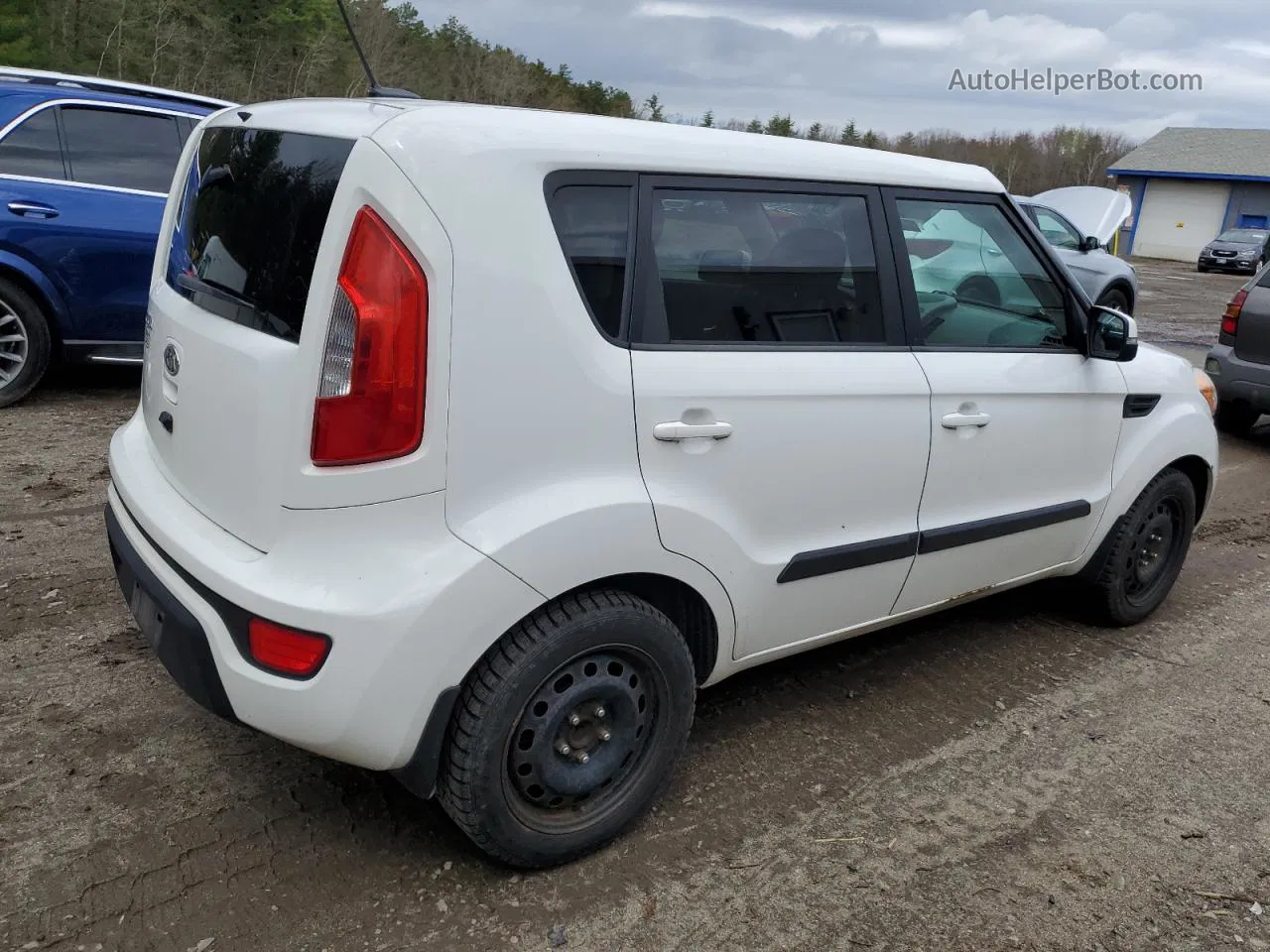 2012 Kia Soul + White vin: KNDJT2A61C7399653