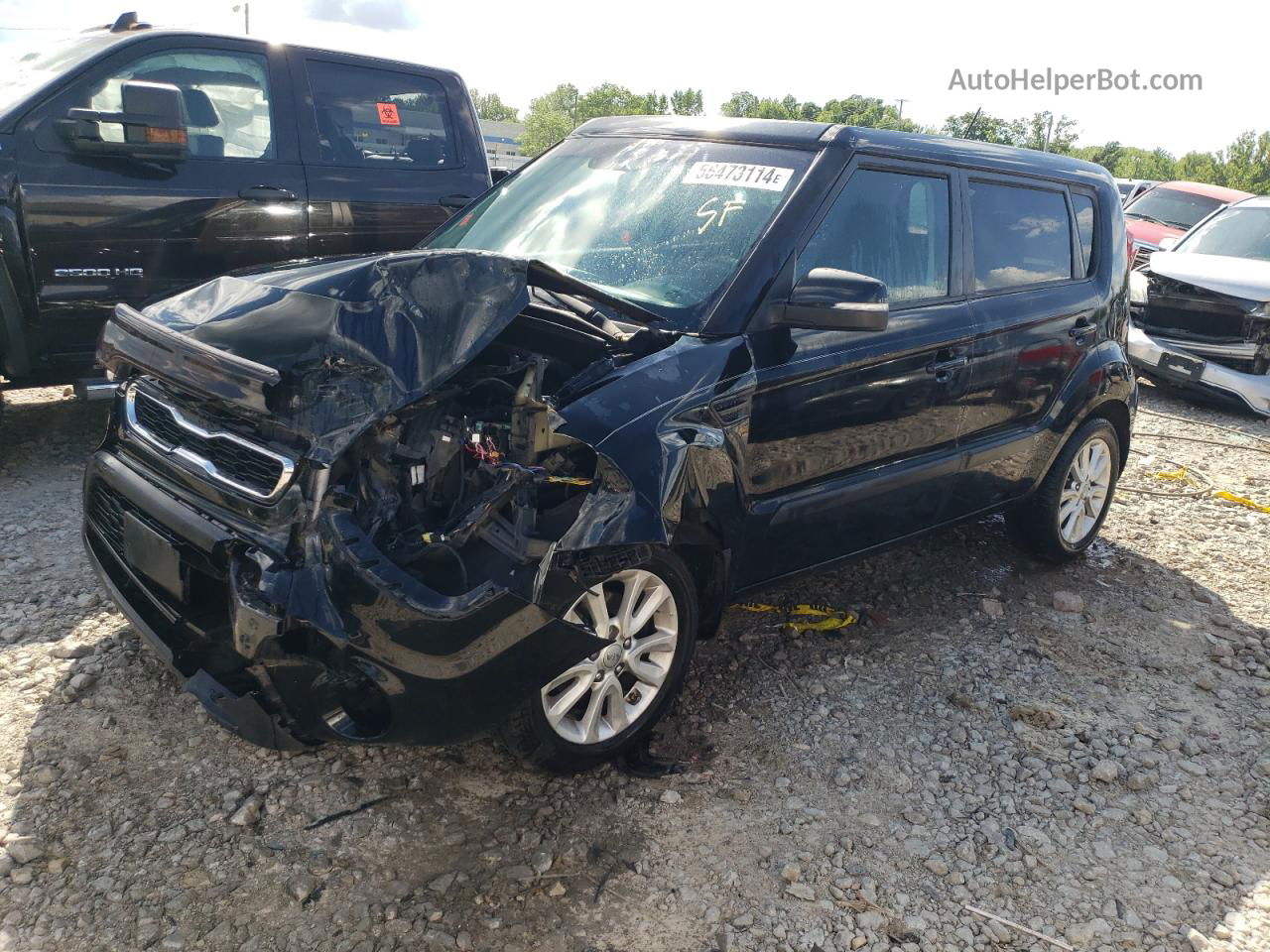 2012 Kia Soul + Black vin: KNDJT2A61C7404169