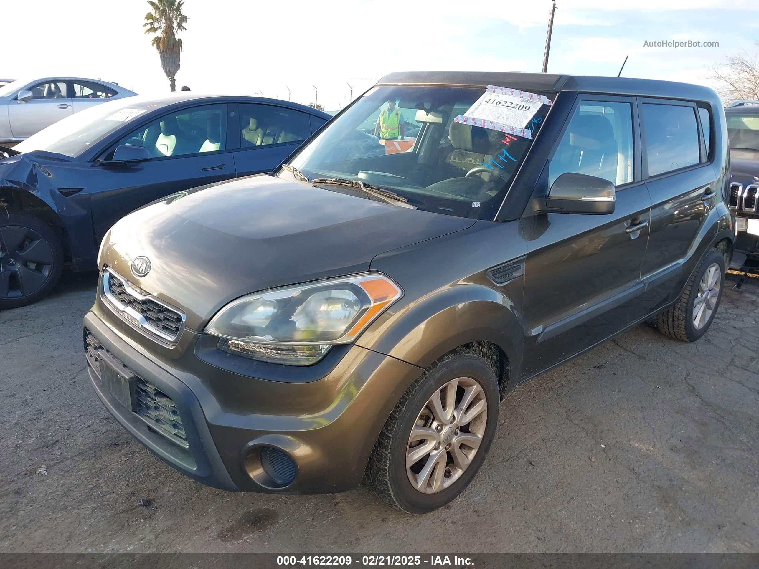 2012 Kia Soul + Brown vin: KNDJT2A61C7466588
