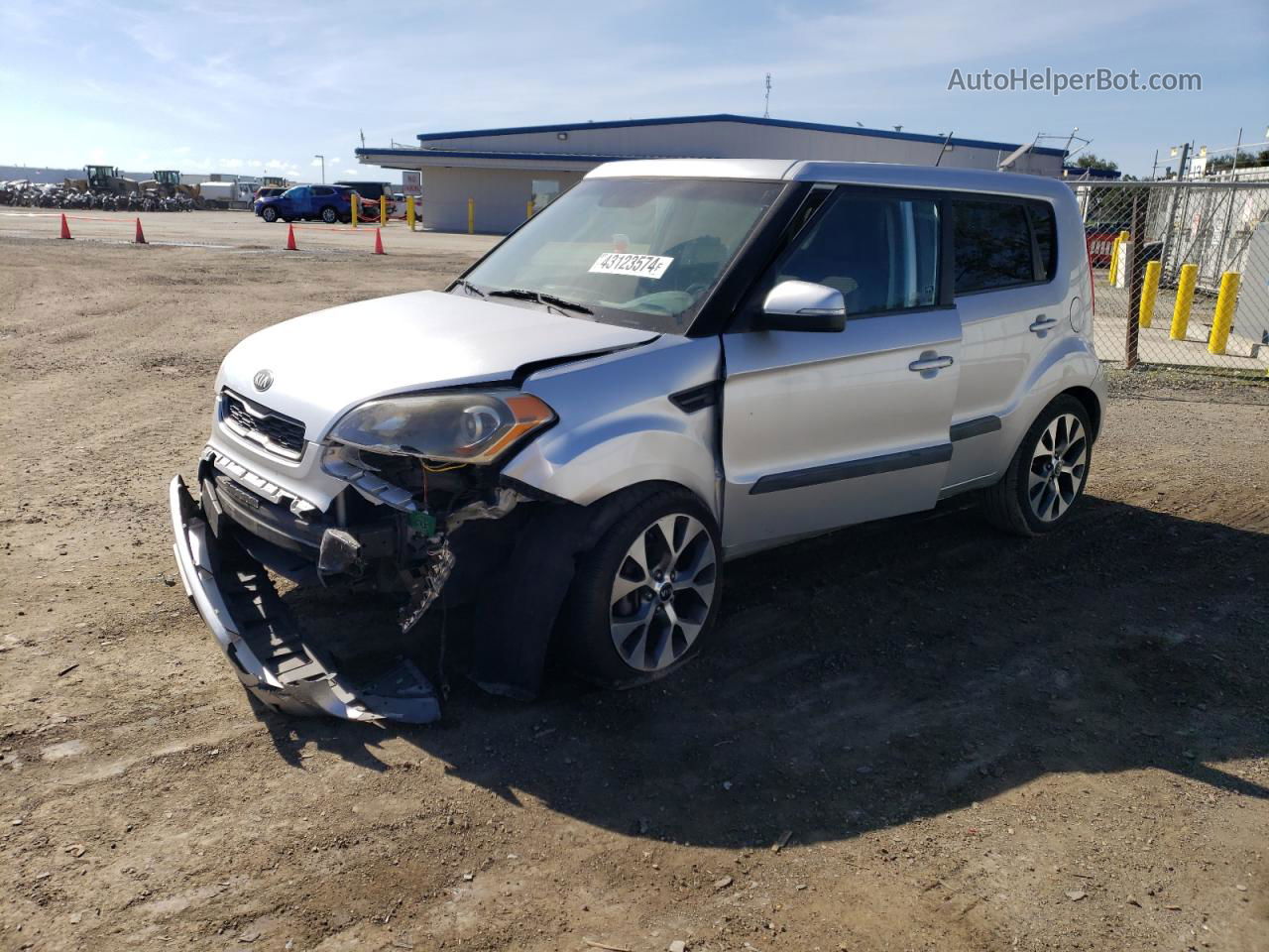 2013 Kia Soul + Серебряный vin: KNDJT2A61D7492609