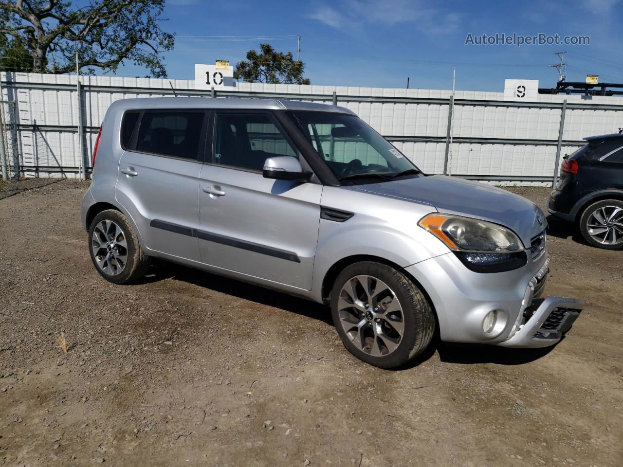 2013 Kia Soul + Silver vin: KNDJT2A61D7492609