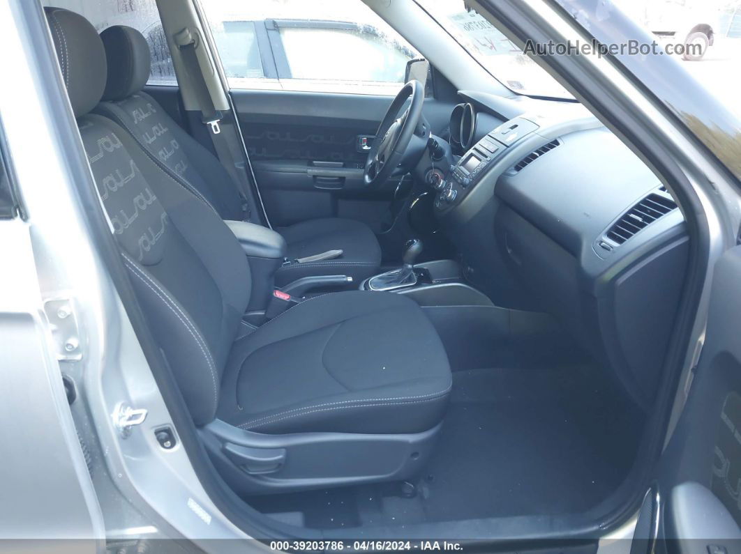 2013 Kia Soul + Серебряный vin: KNDJT2A61D7502510