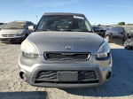 2013 Kia Soul + Gray vin: KNDJT2A61D7577420