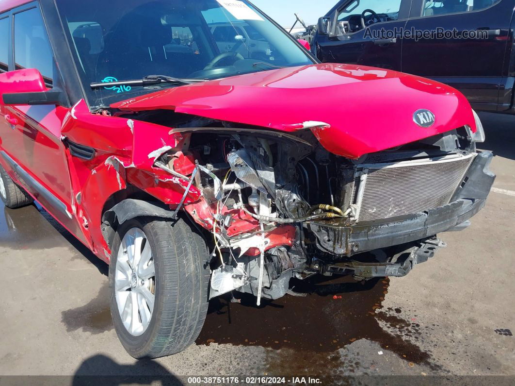 2013 Kia Soul + Red vin: KNDJT2A61D7594069