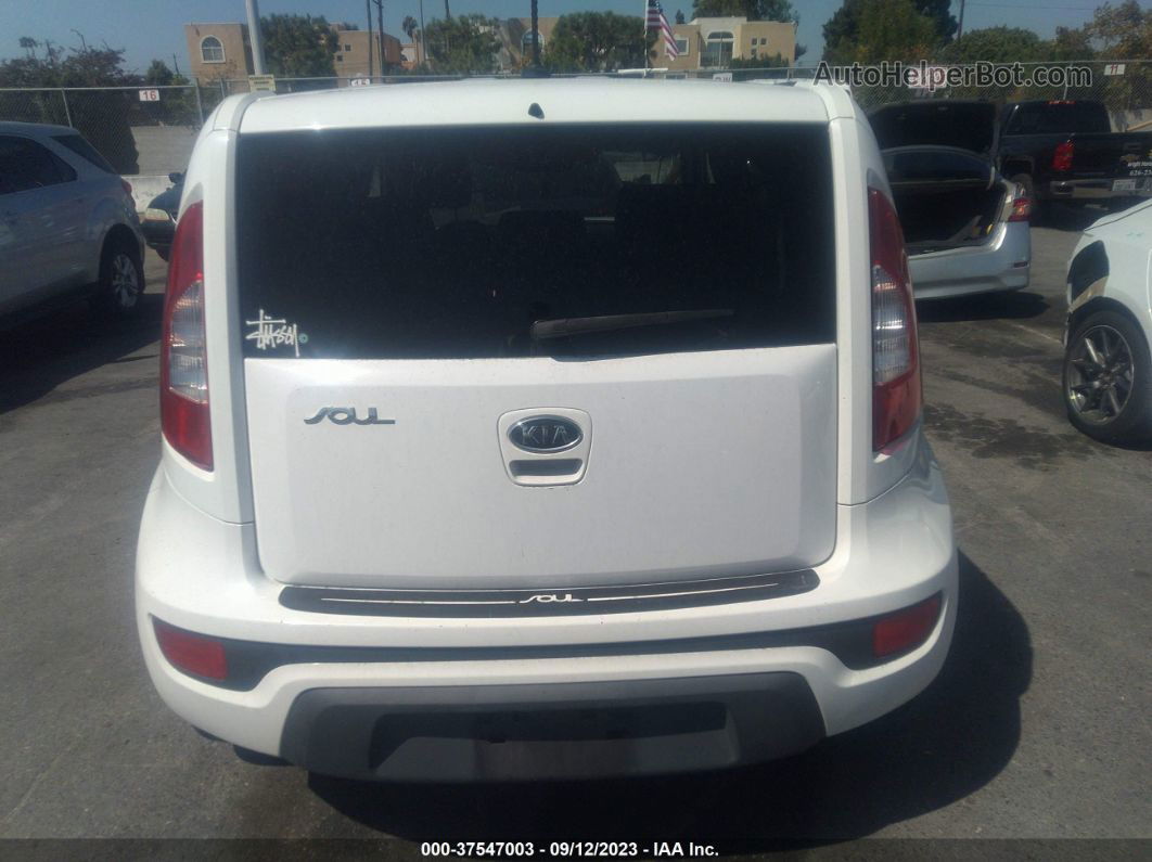 2012 Kia Soul + White vin: KNDJT2A62C7353233