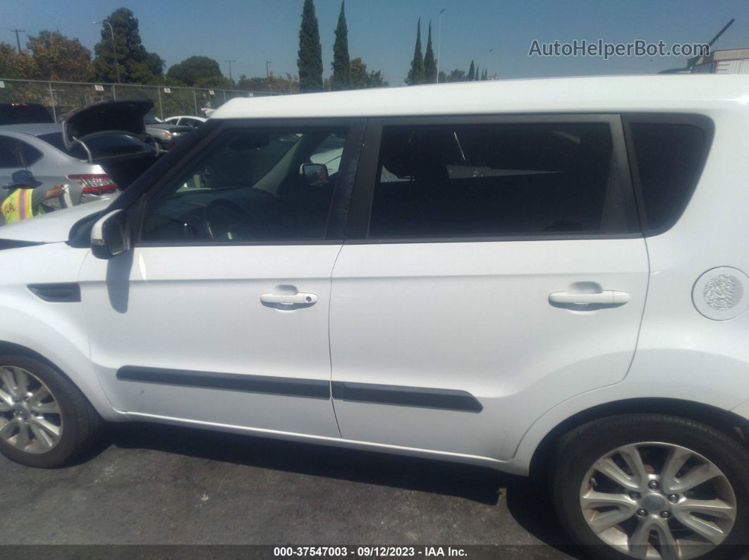 2012 Kia Soul + White vin: KNDJT2A62C7353233