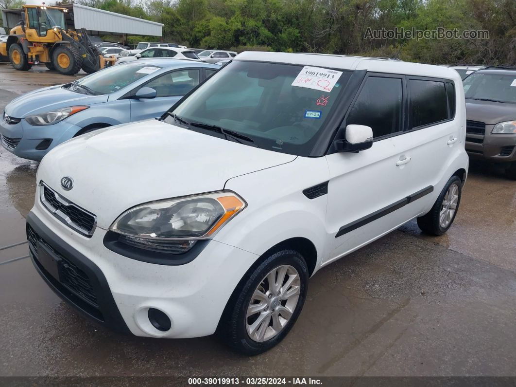 2012 Kia Soul + White vin: KNDJT2A62C7367195