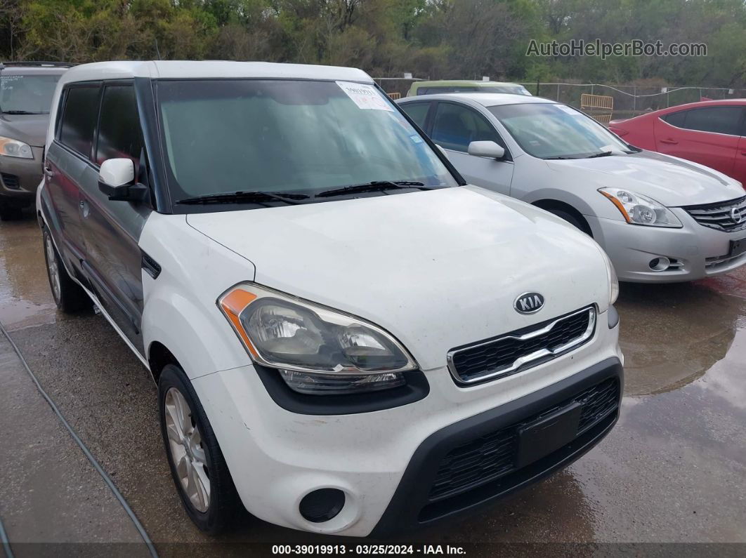 2012 Kia Soul + White vin: KNDJT2A62C7367195