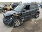 2012 Kia Soul + Black vin: KNDJT2A62C7393408