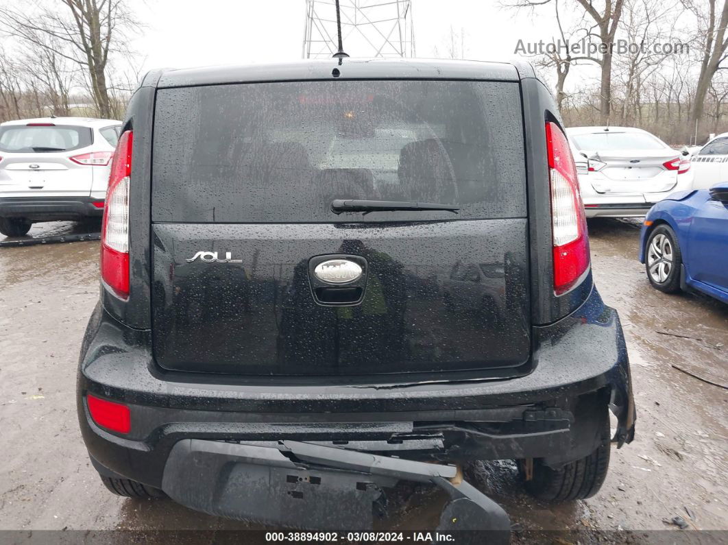 2013 Kia Soul + Black vin: KNDJT2A62D7564062