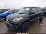 2013 Kia Soul + Black vin: KNDJT2A62D7564062