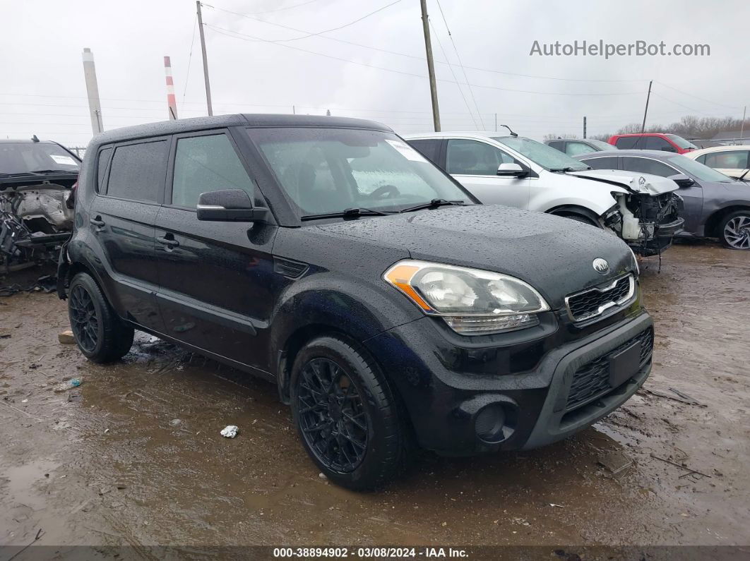 2013 Kia Soul + Black vin: KNDJT2A62D7564062