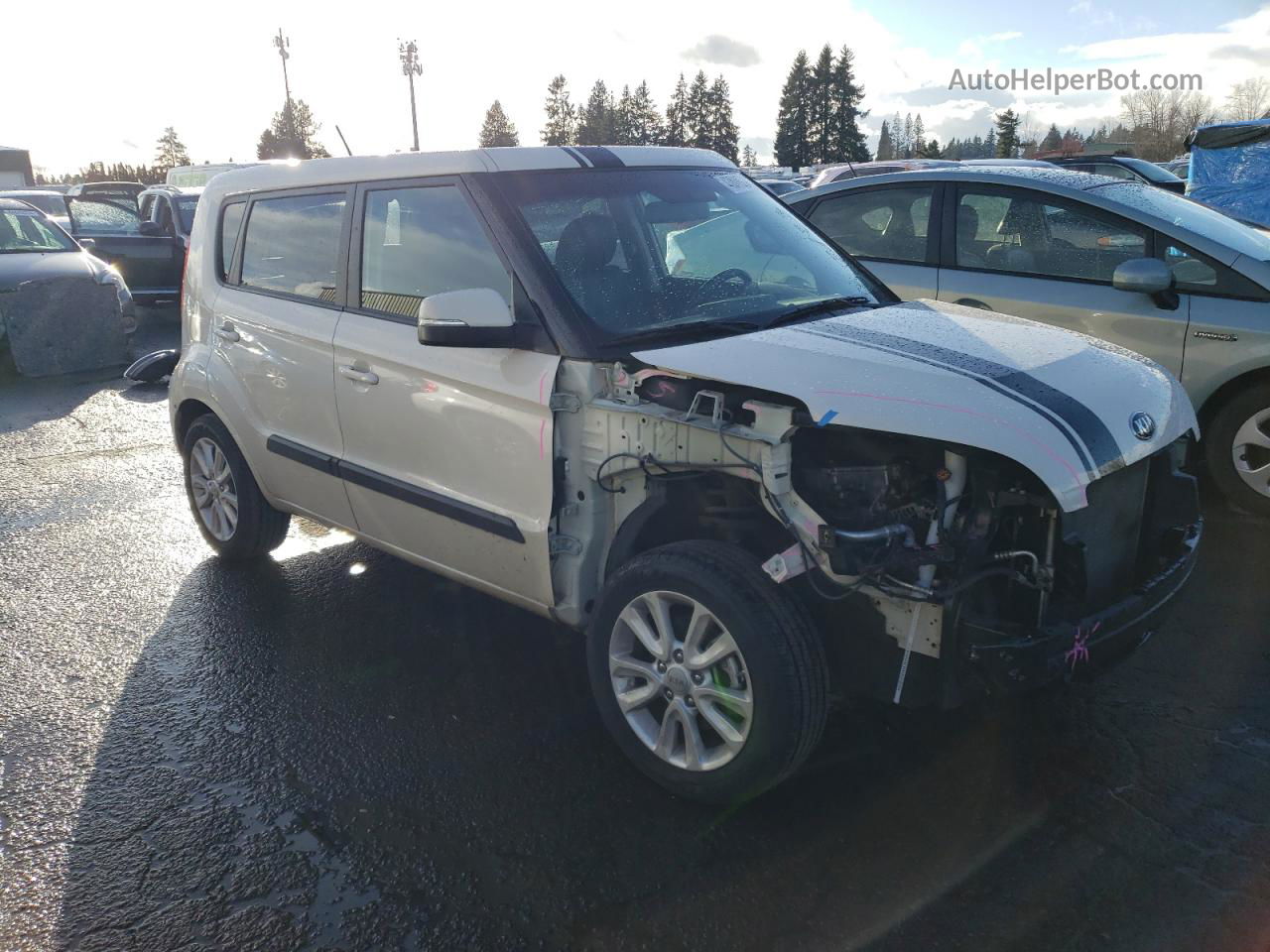 2013 Kia Soul + Белый vin: KNDJT2A62D7772779