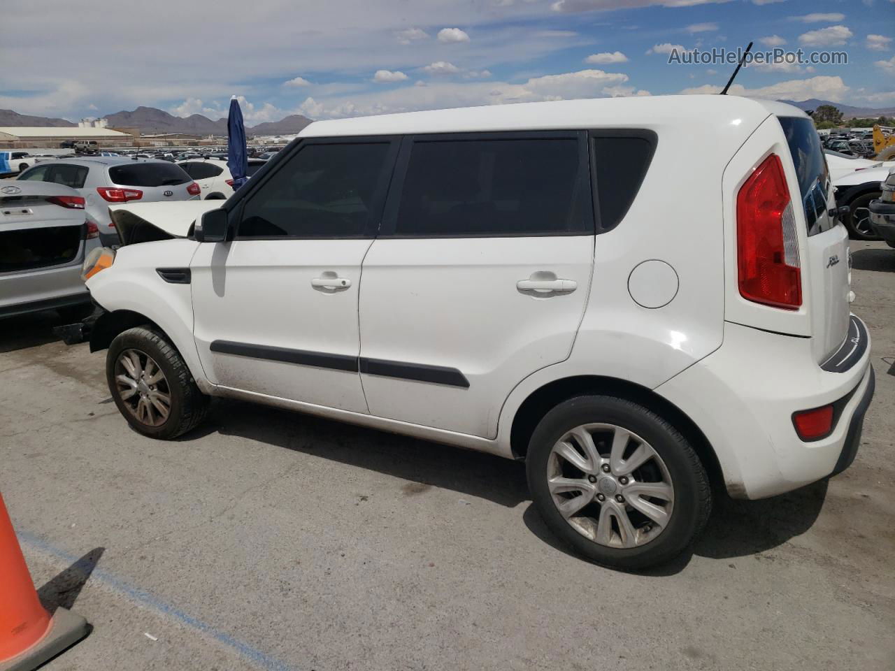 2013 Kia Soul + Белый vin: KNDJT2A63D7555144