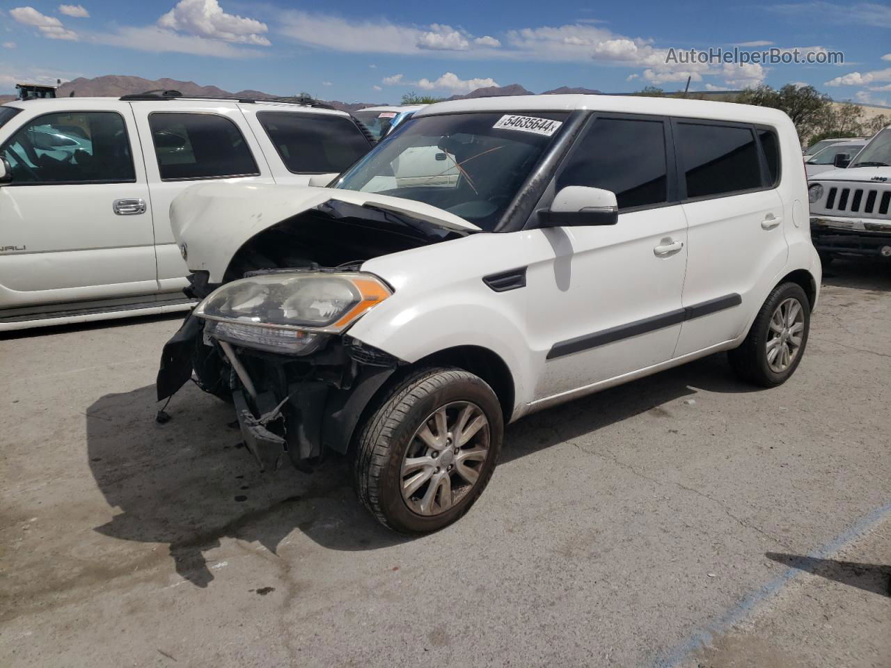 2013 Kia Soul + White vin: KNDJT2A63D7555144