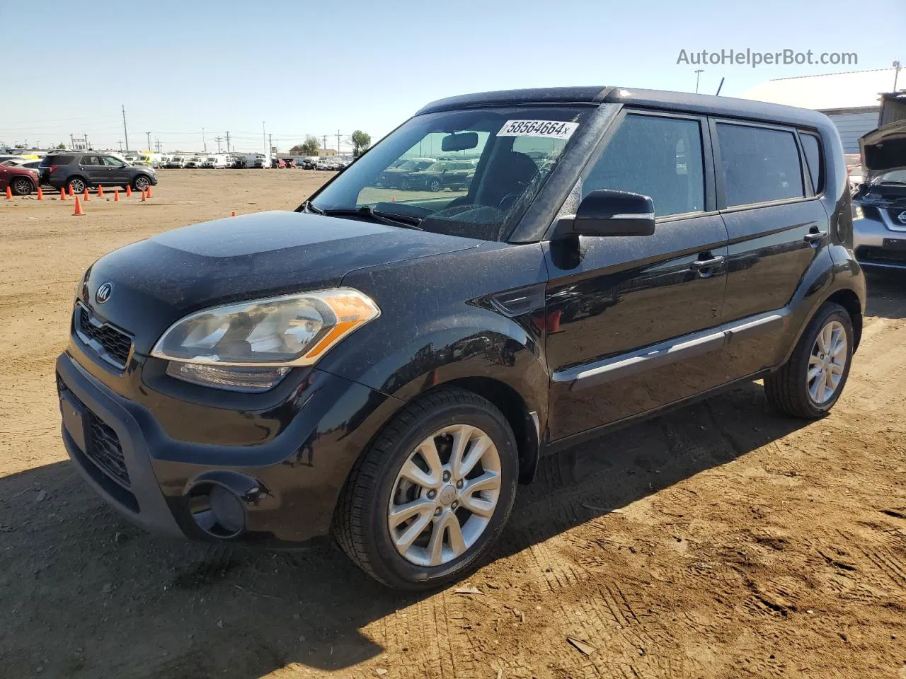 2013 Kia Soul + Black vin: KNDJT2A63D7568394