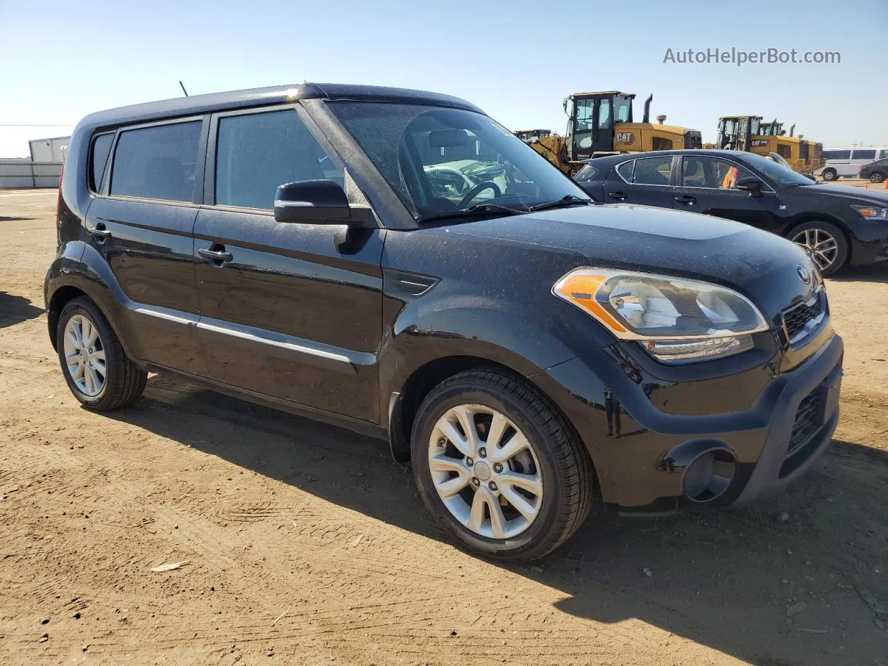 2013 Kia Soul + Black vin: KNDJT2A63D7568394