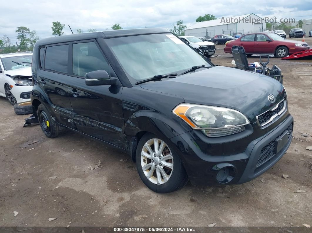 2013 Kia Soul + Black vin: KNDJT2A63D7771804