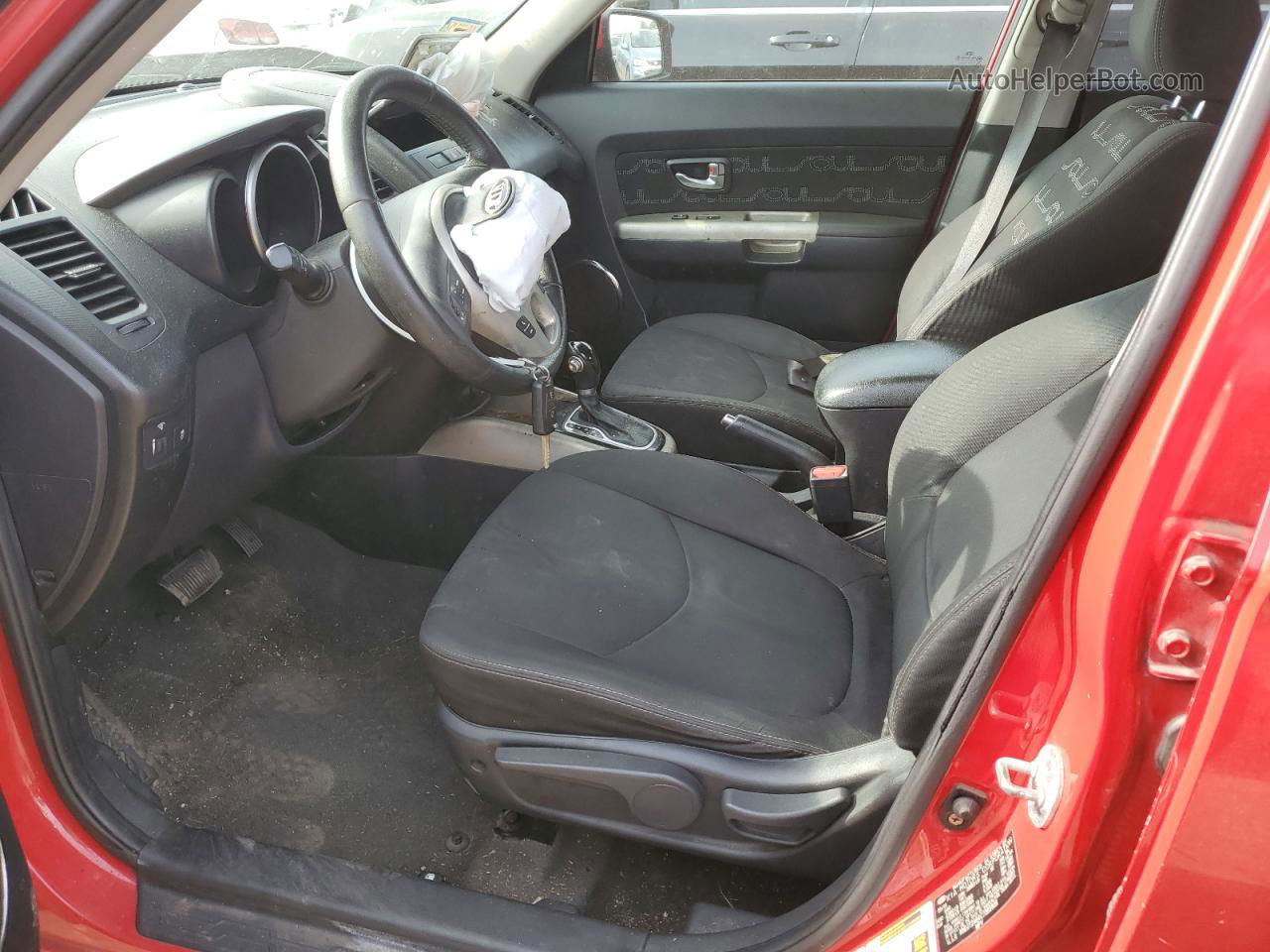 2012 Kia Soul + Red vin: KNDJT2A64C7385908