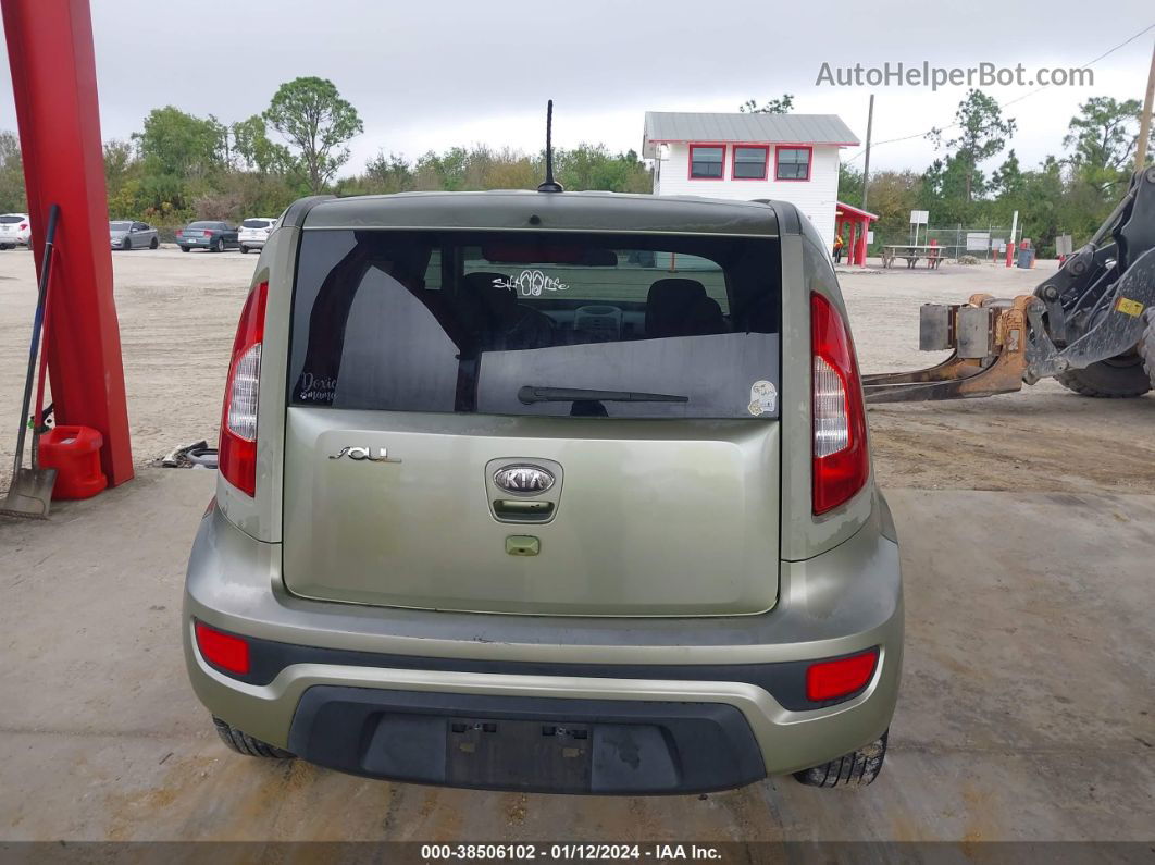 2012 Kia Soul + Green vin: KNDJT2A64C7433276