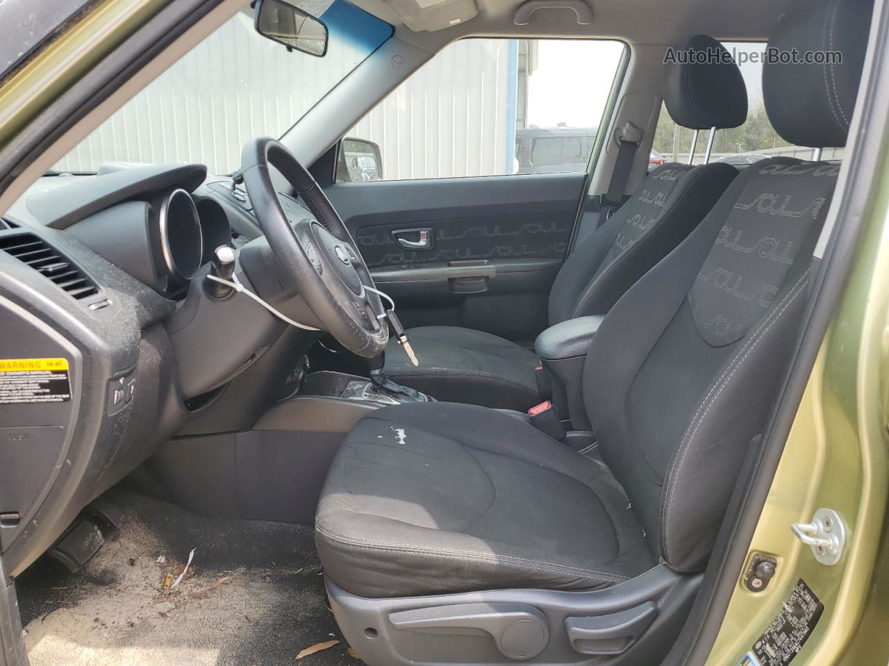 2012 Kia Soul + Green vin: KNDJT2A64C7447940