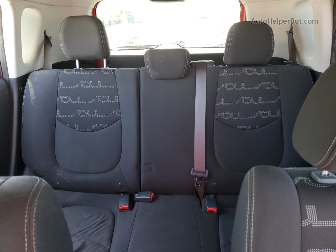 2012 Kia Soul + Red vin: KNDJT2A64C7467184