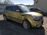 2013 Kia Soul + Green vin: KNDJT2A64D7549000