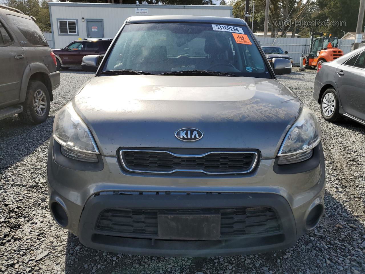 2013 Kia Soul + Желто-коричневый vin: KNDJT2A64D7560109