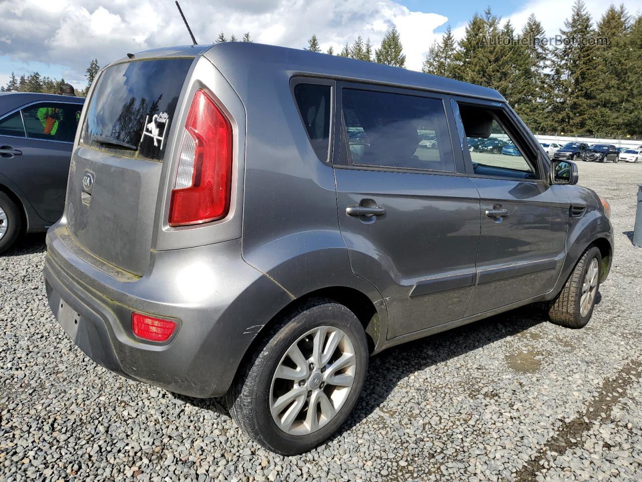 2013 Kia Soul + Желто-коричневый vin: KNDJT2A64D7560109